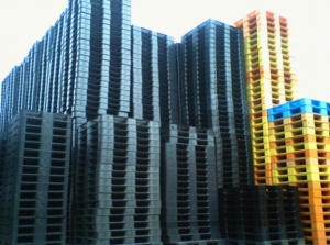 大型プラスチックパレットのある風景⑮